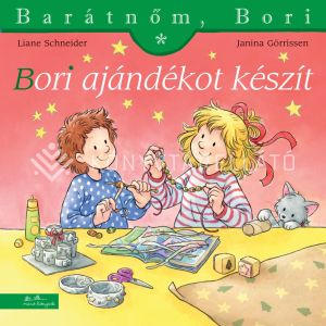 Kép: Bori ajándékot készít - Barátnőm, Bori 54.